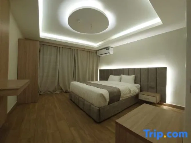 1 Bedroom Deluxe Suite