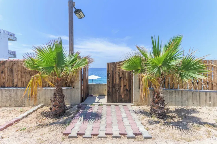 Sea Lofts-Kfar Abida Oceanfront Retreats