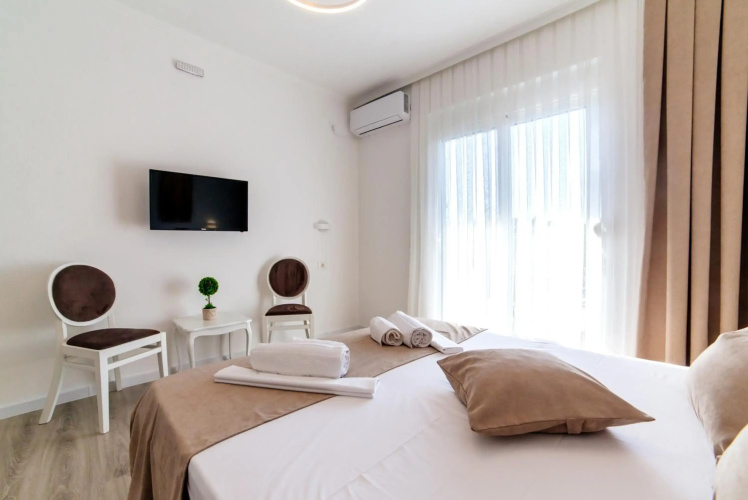 Apartments Hoxha