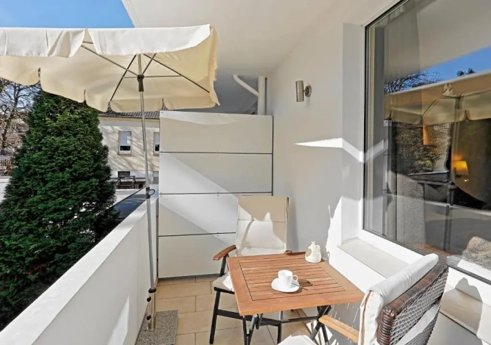 Apartment with balcony
