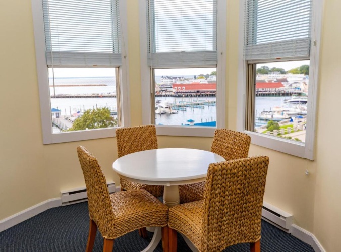 Island House Hotel photo 8