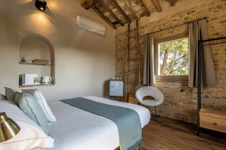 Deluxe Double Attic room