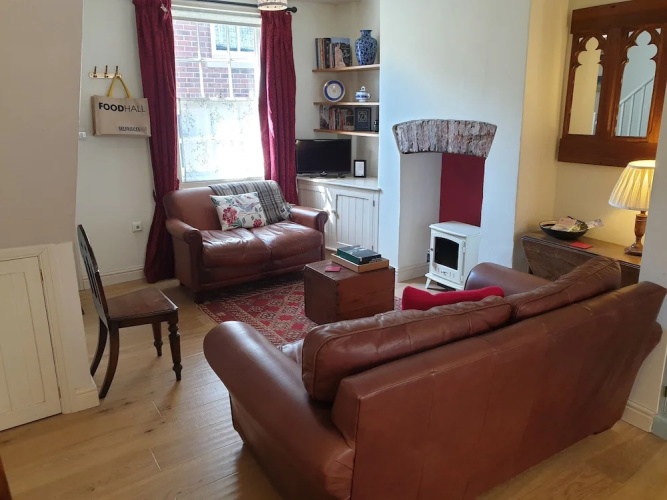 7 Monk Bar Court