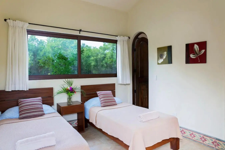 Fort Walker (Beachfront House+Studio)