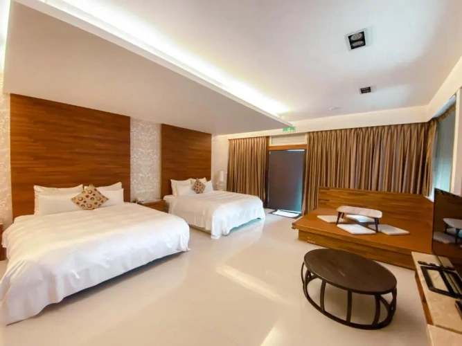 Comfort Quadruple room with view