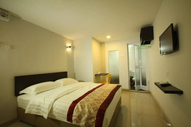 Starway Hotel