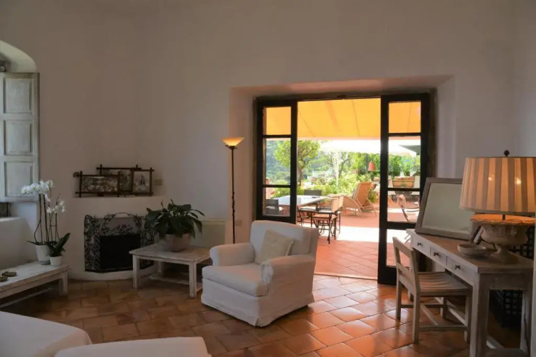 Villa Mondo Suites