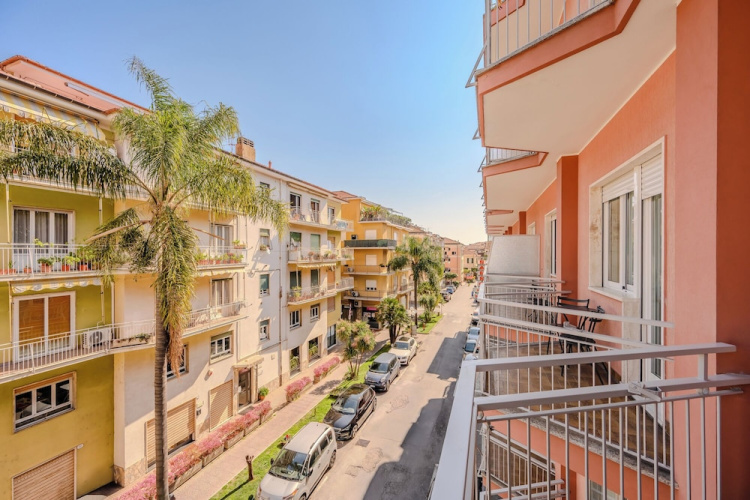 Hotiday Diano Marina - Diano Marina