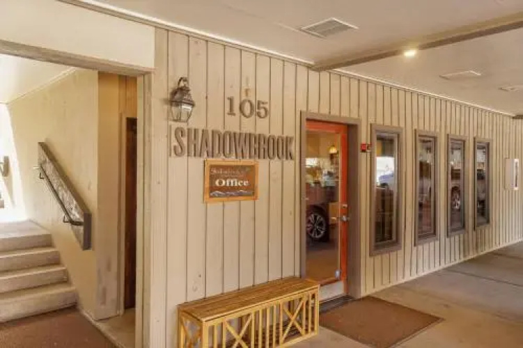 Shadowbrook 303