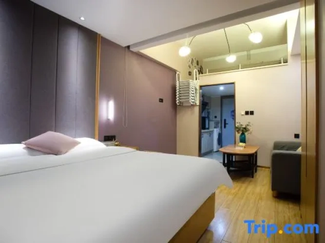 Standard Double room with river view