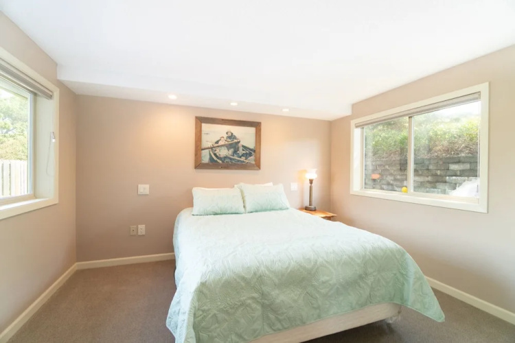 Neptune Beach - 3 Br Home