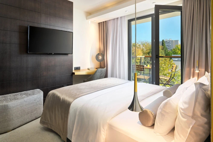 Time Boutique Hotel