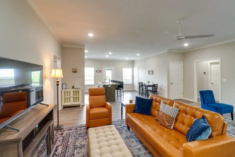 2 Bedrooms Cottage with balcony