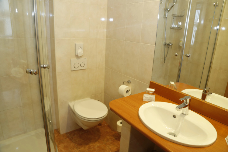 Continental Hotel-Pension