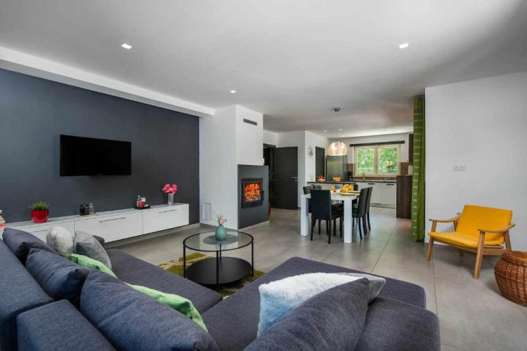 2 Bedrooms Villa