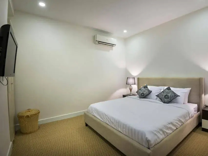 La Palm Serviced Apartment