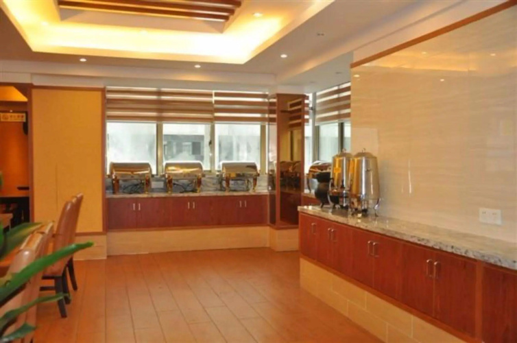 Yiwu Ruifeng Hotel