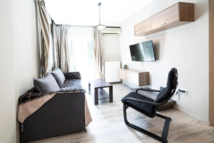 Delmare MQUEEN Apartment