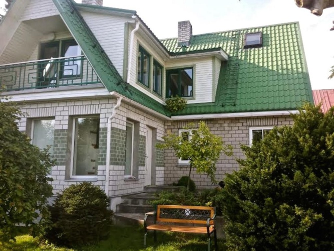 5 Bedrooms Cottage