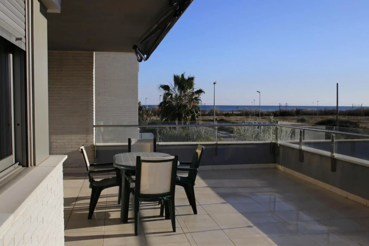 AT175 Nova Torredembarra