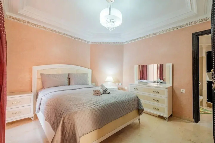Luxe Appt 2 CH Piscine & Parking
