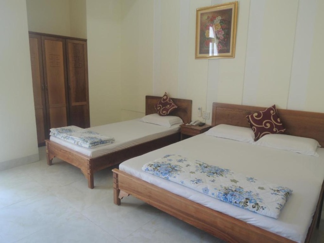 Standard Triple room