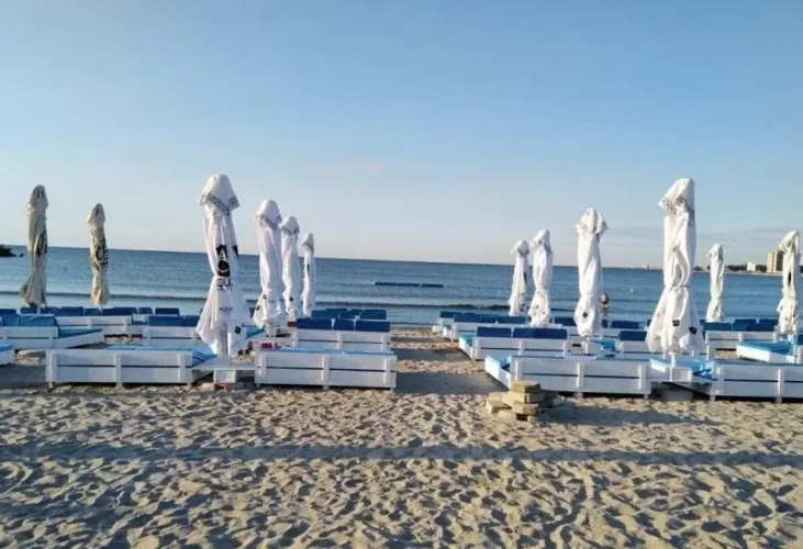 Palace Beach Boutique