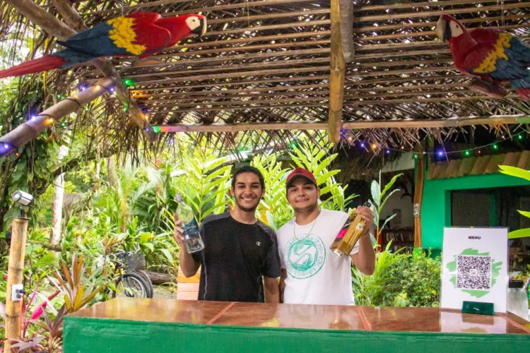 Palapa Hut Nature Hostel & Campground