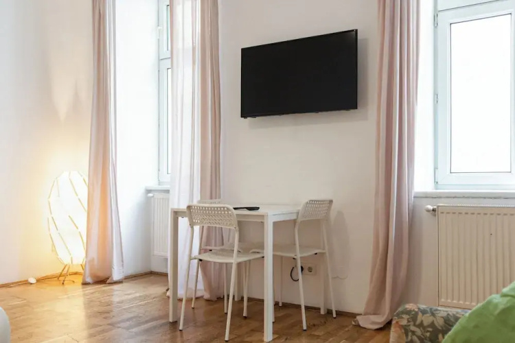 Affordable Private Room Easy City Access