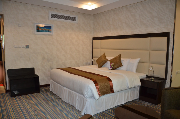 Golden Armada Hotel