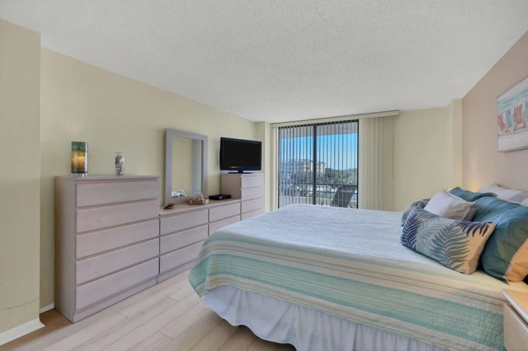 6415 Midnight Pass Road Unit 506