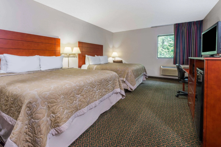 Super 8 St Charles