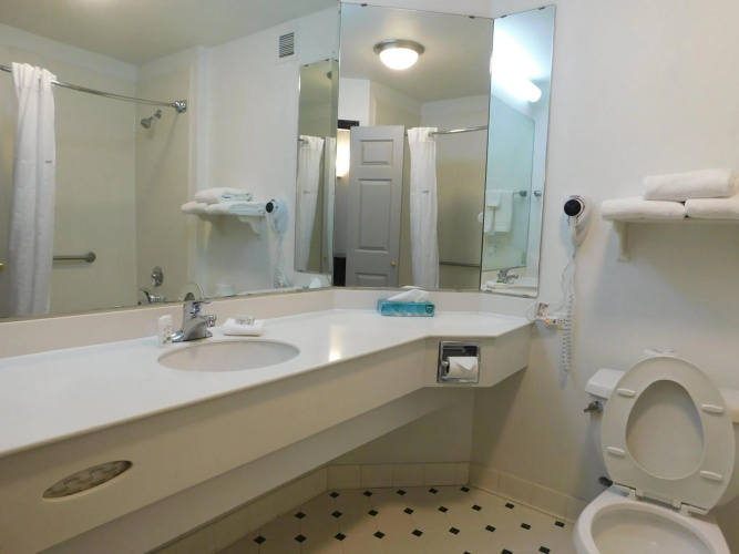 Extended Stay America St. Petersburg Clearwater Executive Dr. photo 9
