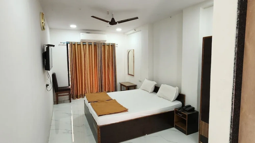 Deluxe Double room with balcony and with city view