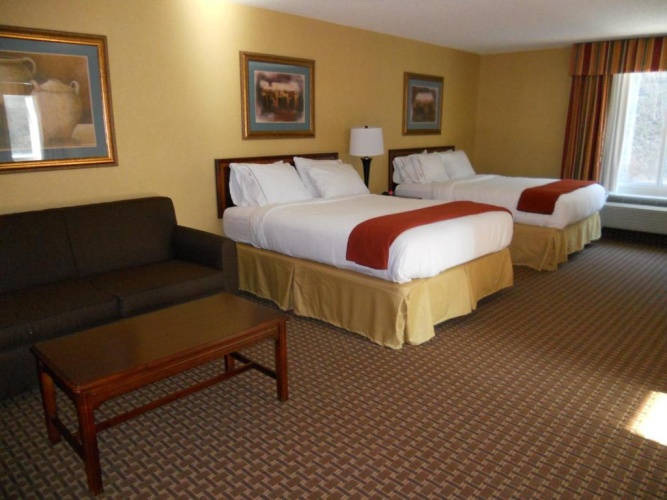 Quadruple Suite