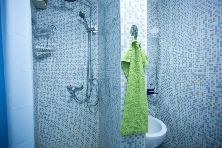 Hostel Eleon