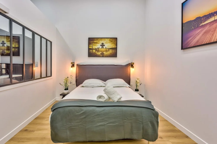 05 - Designed Parisian Flat