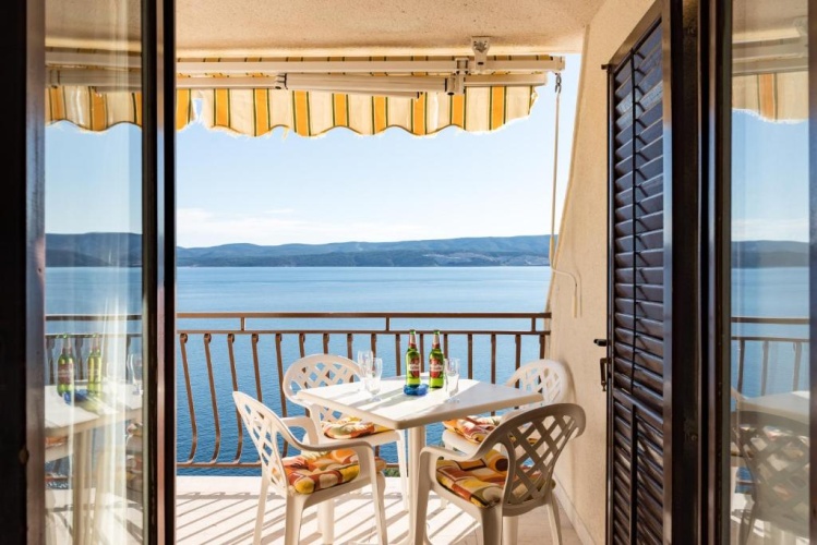 Studio with sea view