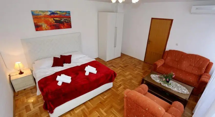 Apartments Maruna Self check-in