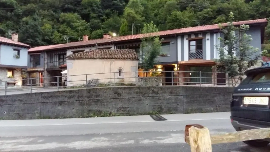 3 Bedrooms Cottage