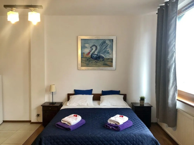 Anton Apartments