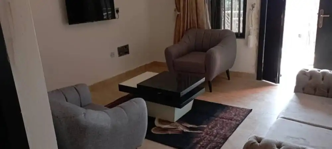 Apartment Sleeps 4 With Free Parking