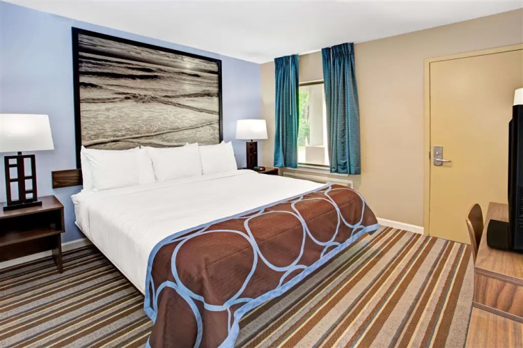 Super 8 By Wyndham Asbury Park