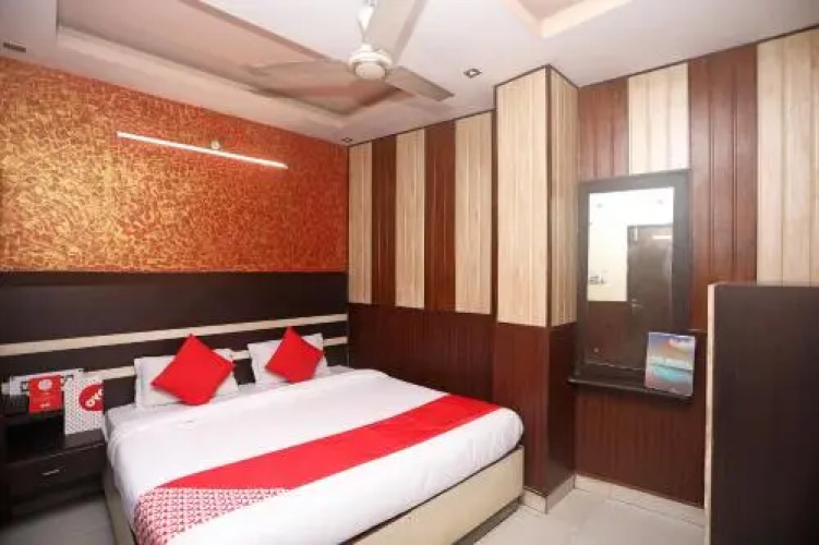 OYO 18541 Hotel Haridev
