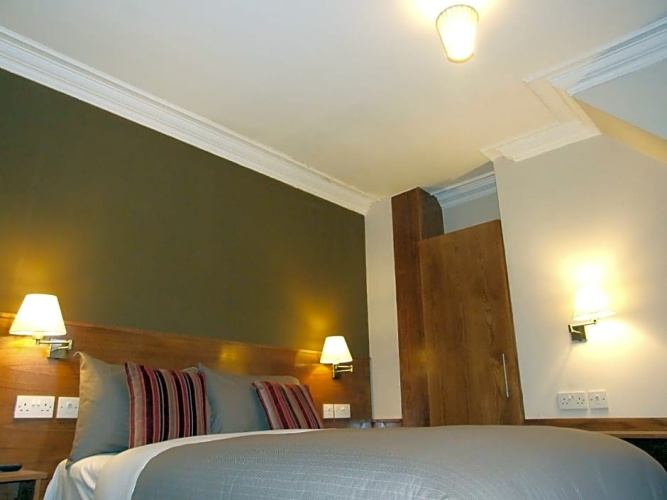 Superior Double room with street view