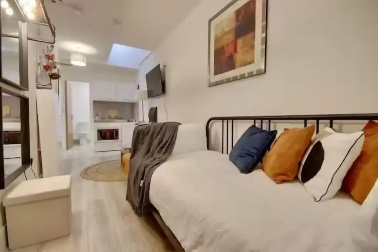 Stunning Compact Studio In Portsea - Portsmouth