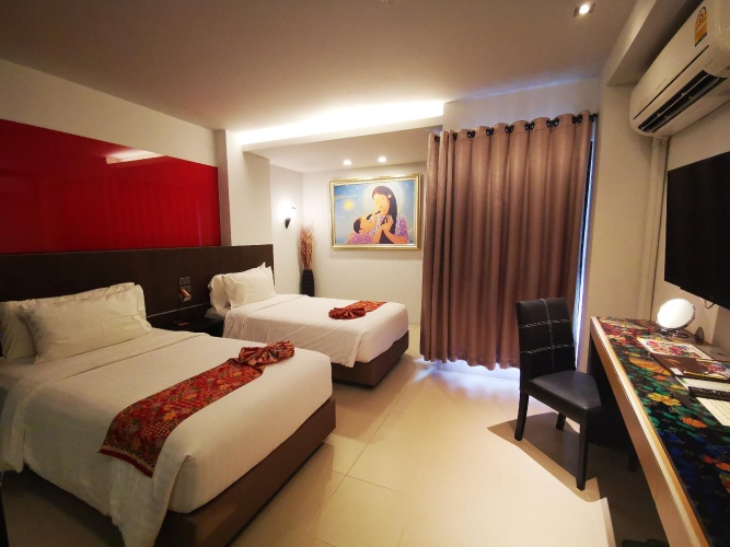 Standard Twin room