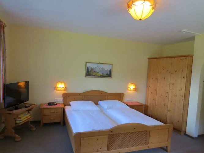 Classic Double room with balcony and with mountain view