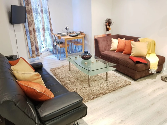 Adelphi Suites