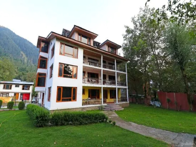OYO 18416 Hotel Park Palace